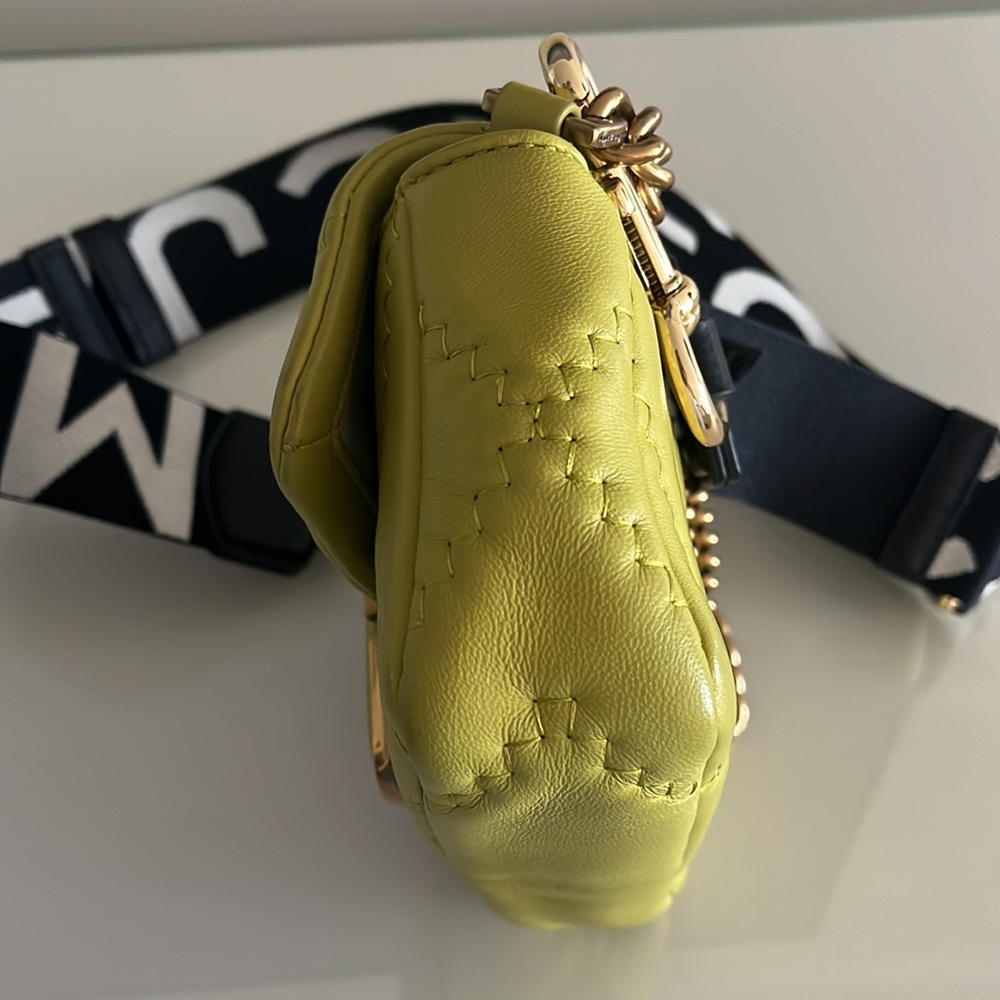 Authentic Marc Jacobs Handbag - Picture 4 of 15